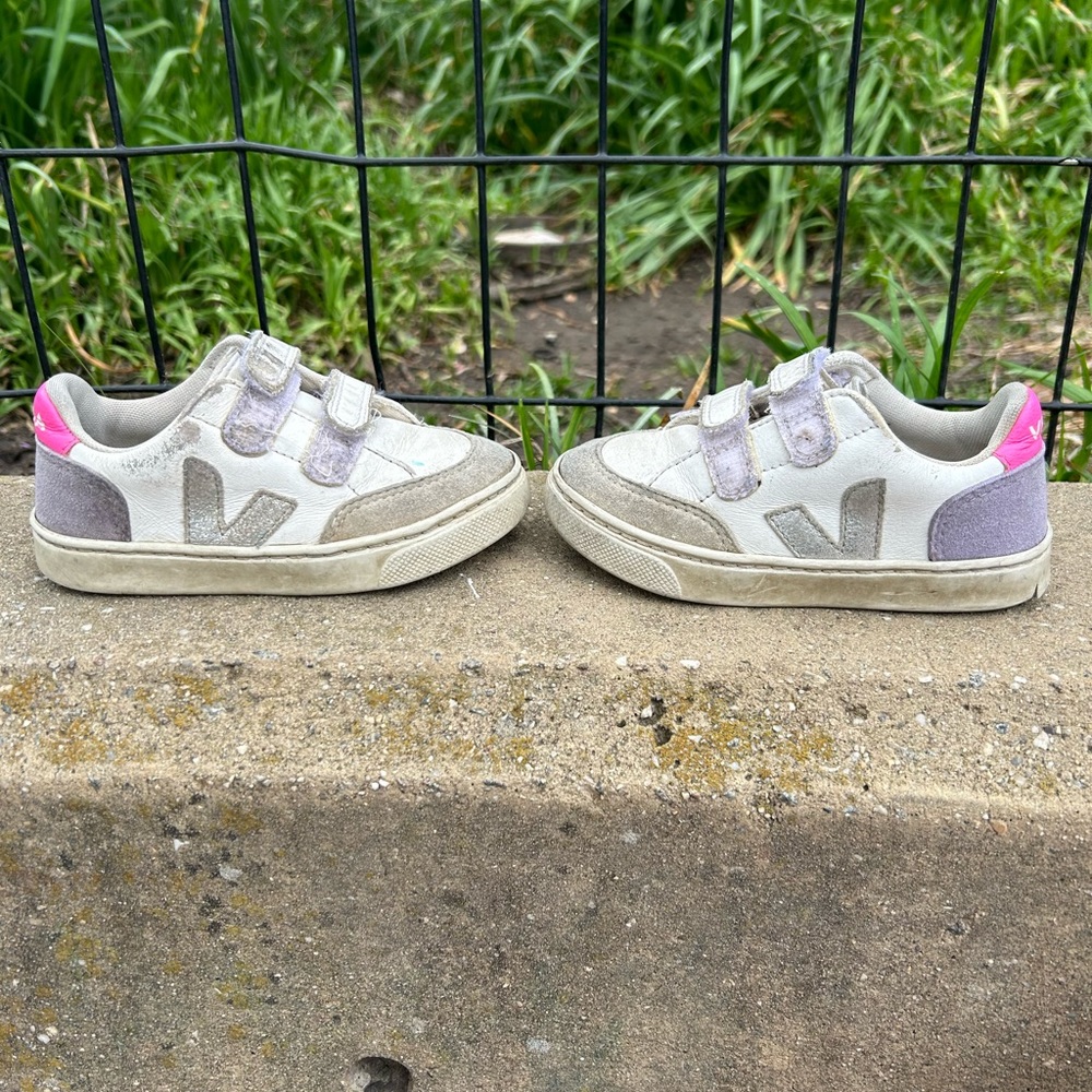 Vera Toddler Sneakers Size 26 US 9.5